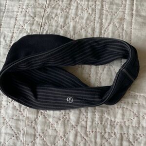 Lululemon headband reversible